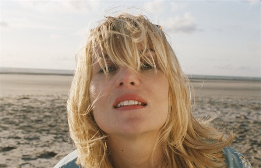 Эмманюэль Сенье (Emmanuelle Seigner)